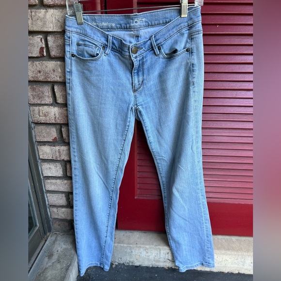 Ann Taylor Loft Modern Cuffed Cropped Jeans - Womens size 4/27 - Picture 8 of 9